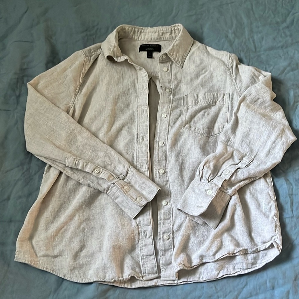 Linen button down